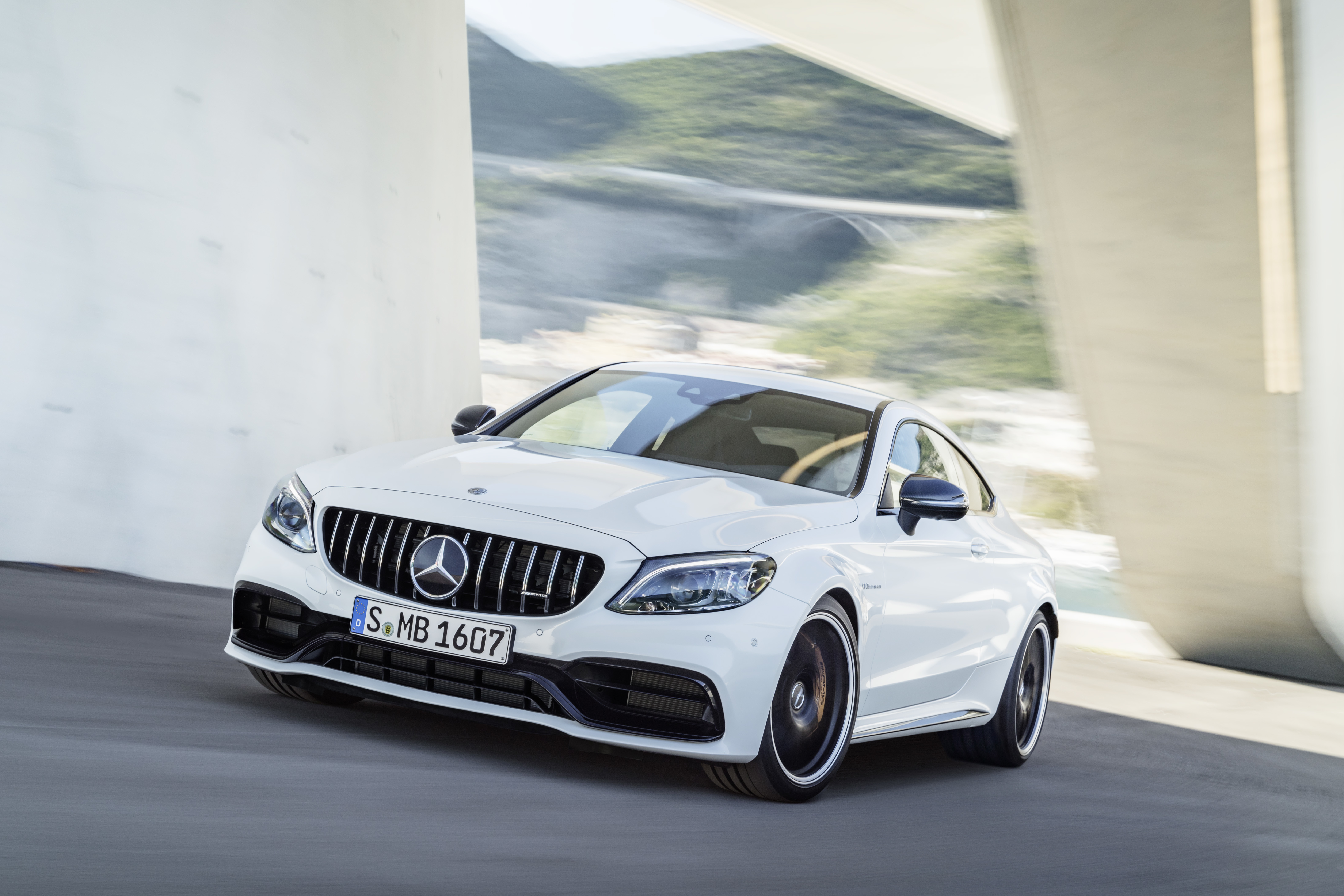 Nové modely Mercedes-AMG C 63 poskytnú viac individuality