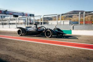 Mercedes-Benz EQ Silver Arrow 01